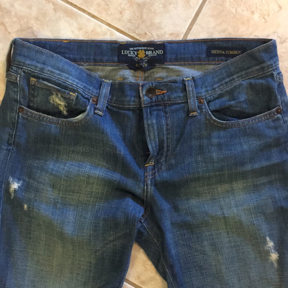Lucky brand medium wash boot cut size 28